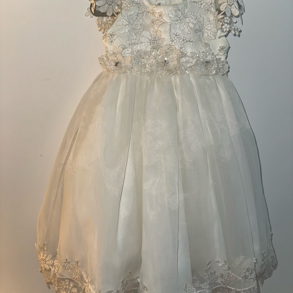 Nan & Jan Couture Organza Scallop Lace Ellie Christening Gown